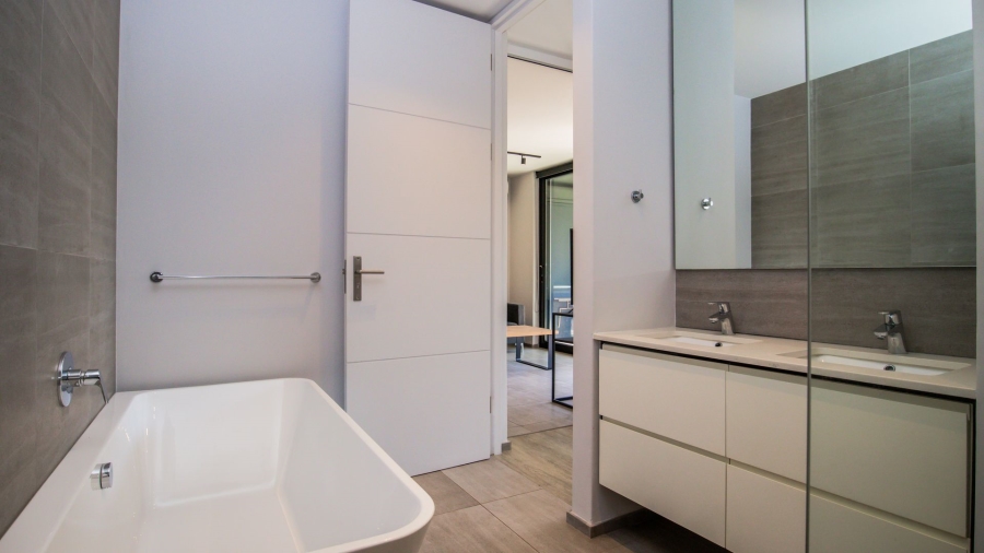 2 Bedroom Property for Sale in Nieuw Muckleneuk Gauteng