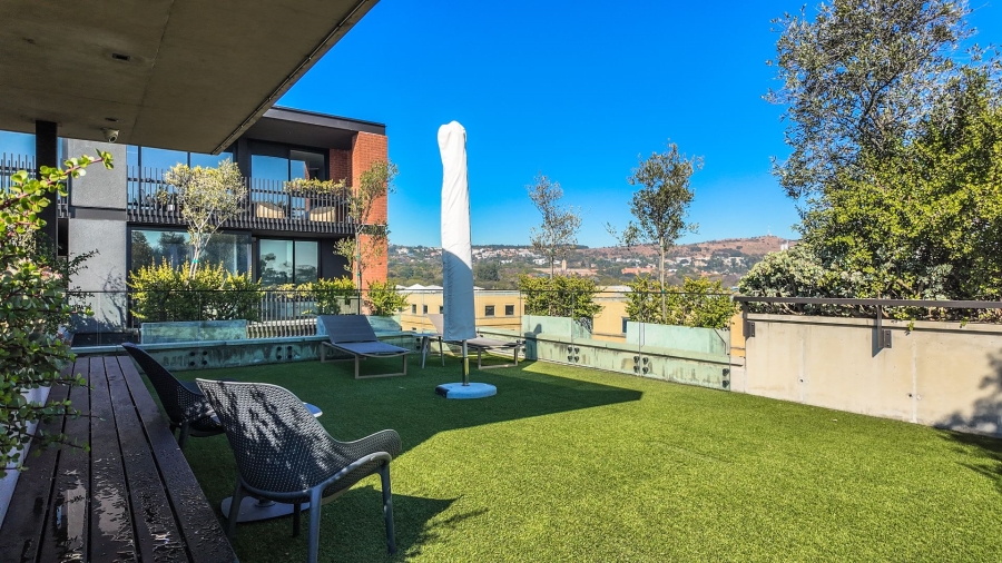 2 Bedroom Property for Sale in Nieuw Muckleneuk Gauteng