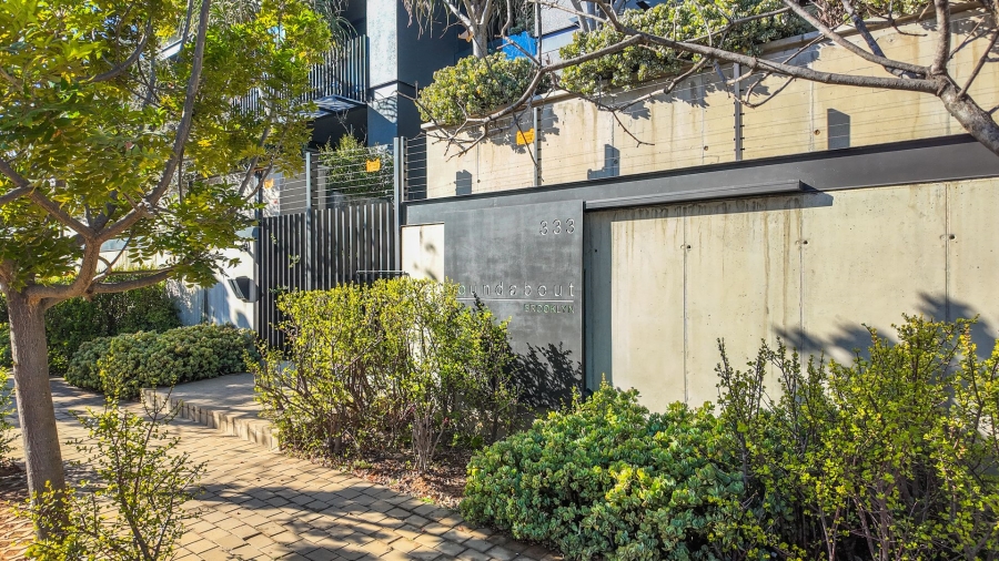 2 Bedroom Property for Sale in Nieuw Muckleneuk Gauteng