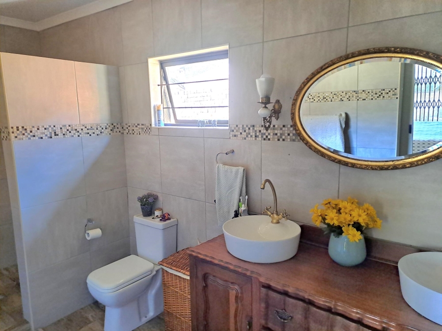 4 Bedroom Property for Sale in Strubensvallei Gauteng