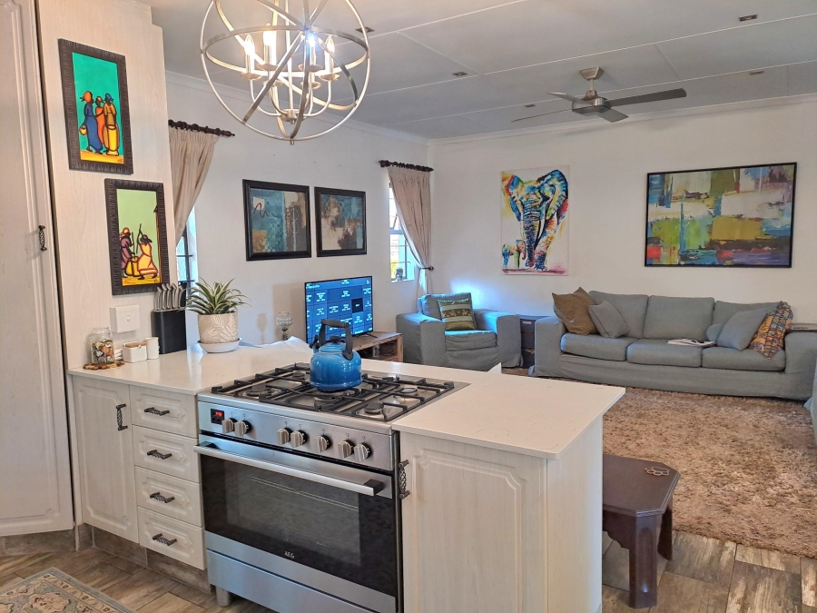 4 Bedroom Property for Sale in Strubensvallei Gauteng