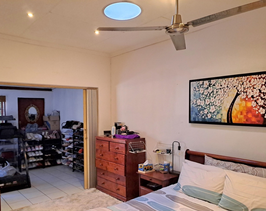 4 Bedroom Property for Sale in Strubensvallei Gauteng