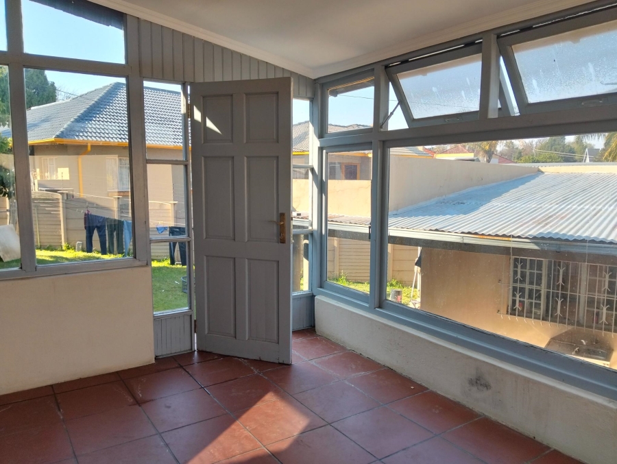 3 Bedroom Property for Sale in Linmeyer Gauteng
