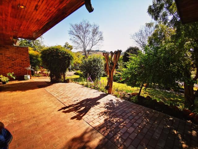 To Let 3 Bedroom Property for Rent in Floracliffe Gauteng