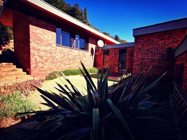 To Let 3 Bedroom Property for Rent in Floracliffe Gauteng