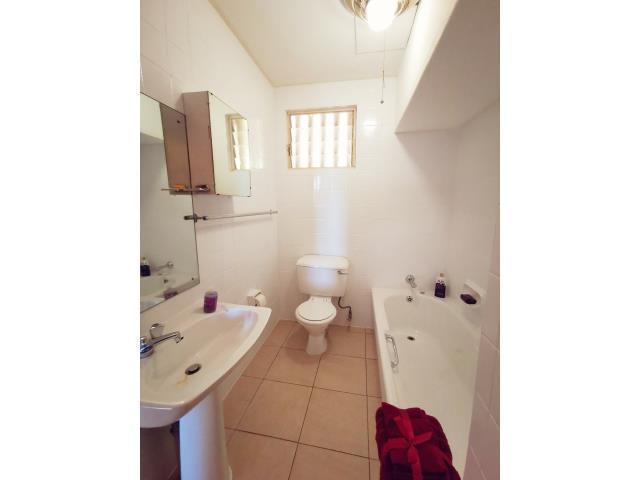 To Let 3 Bedroom Property for Rent in Floracliffe Gauteng