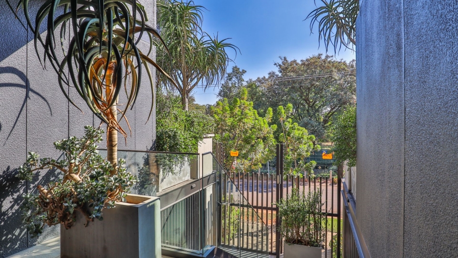 3 Bedroom Property for Sale in Nieuw Muckleneuk Gauteng