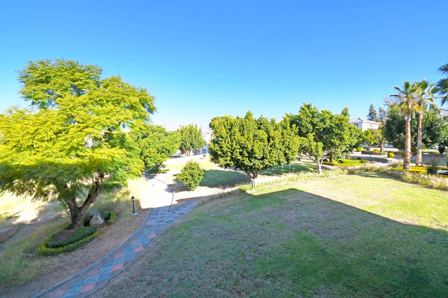 2 Bedroom Property for Sale in Broadacres Gauteng