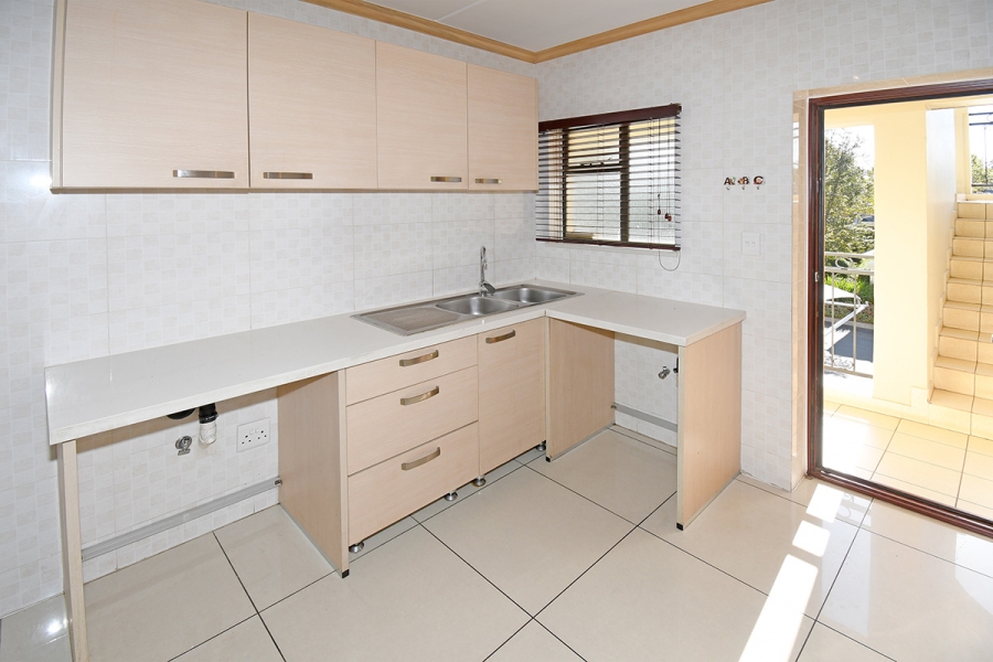2 Bedroom Property for Sale in Broadacres Gauteng