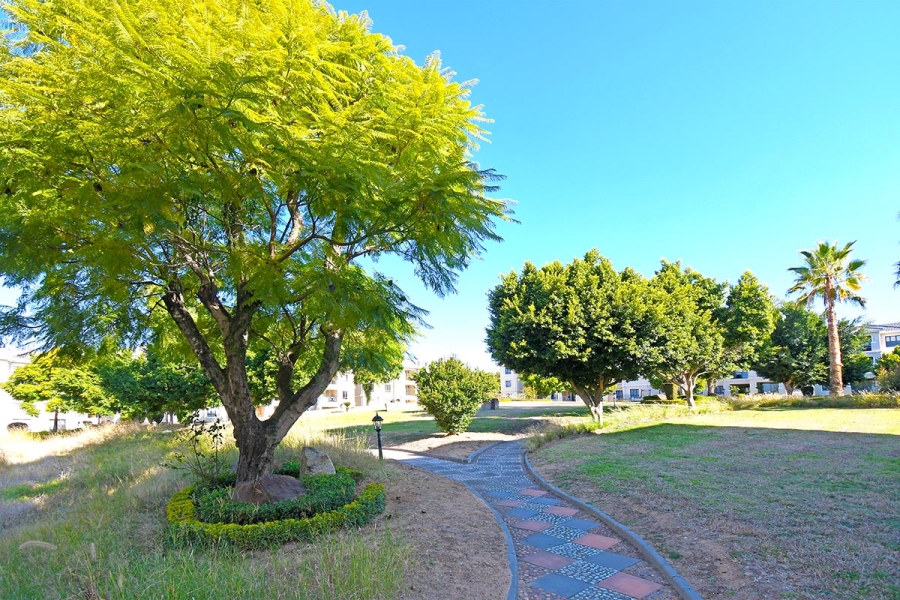 2 Bedroom Property for Sale in Broadacres Gauteng