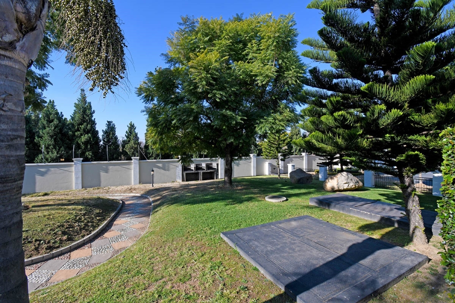 2 Bedroom Property for Sale in Broadacres Gauteng