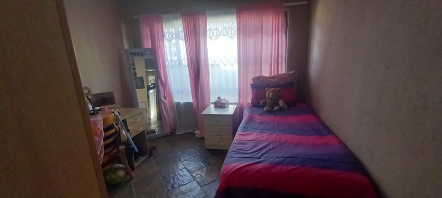 4 Bedroom Property for Sale in Brackendowns Gauteng