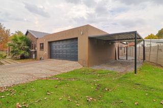 4 Bedroom Property for Sale in Brackendowns Gauteng