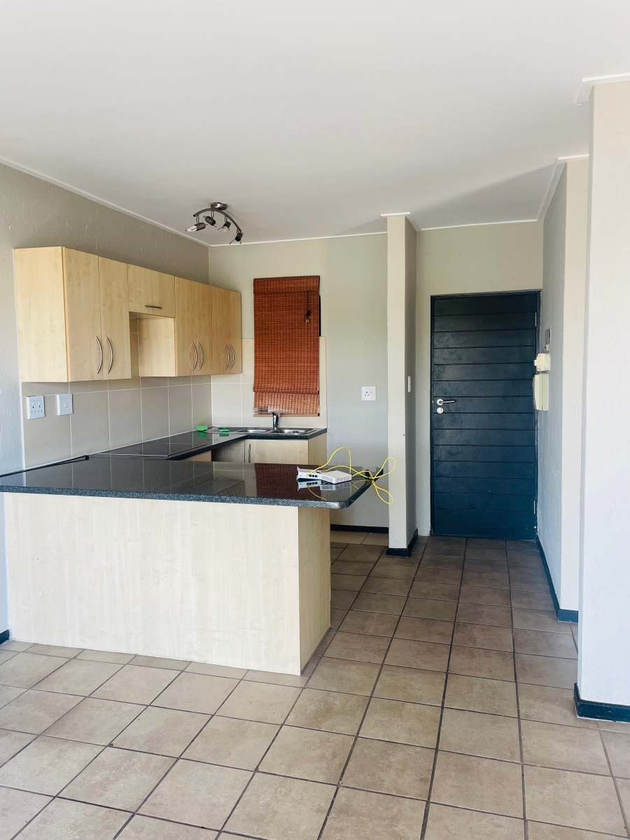 To Let 1 Bedroom Property for Rent in Jackal Creek Golf Estate Gauteng