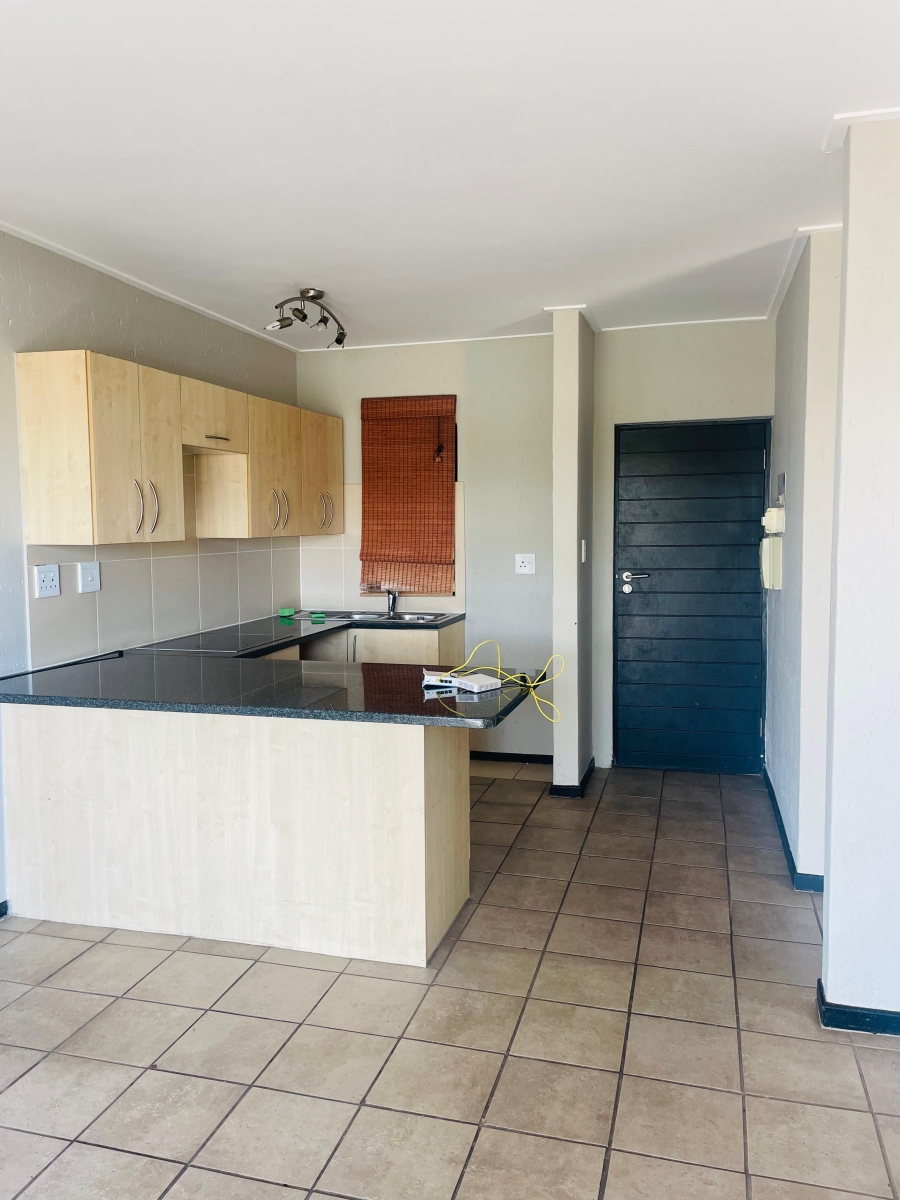 To Let 1 Bedroom Property for Rent in Jackal Creek Golf Estate Gauteng