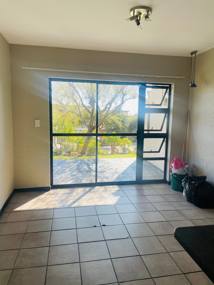 To Let 1 Bedroom Property for Rent in Jackal Creek Golf Estate Gauteng