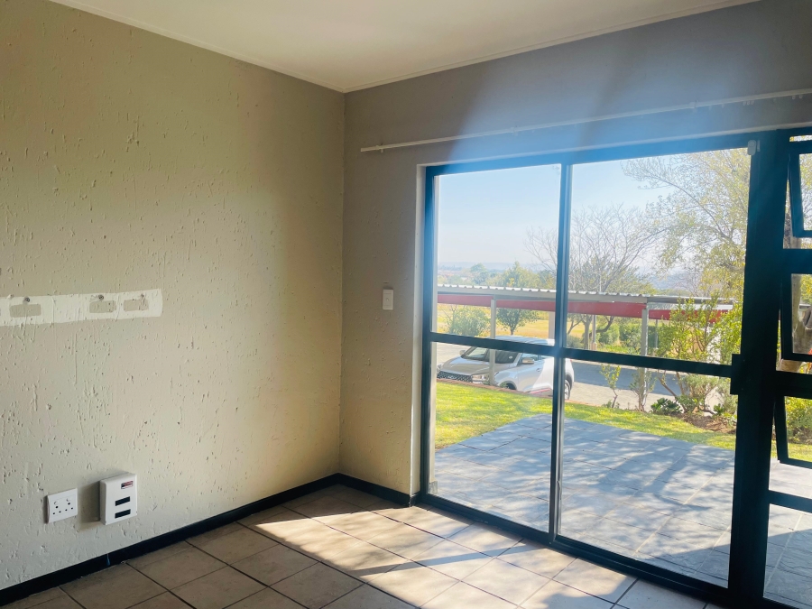 To Let 1 Bedroom Property for Rent in Jackal Creek Golf Estate Gauteng
