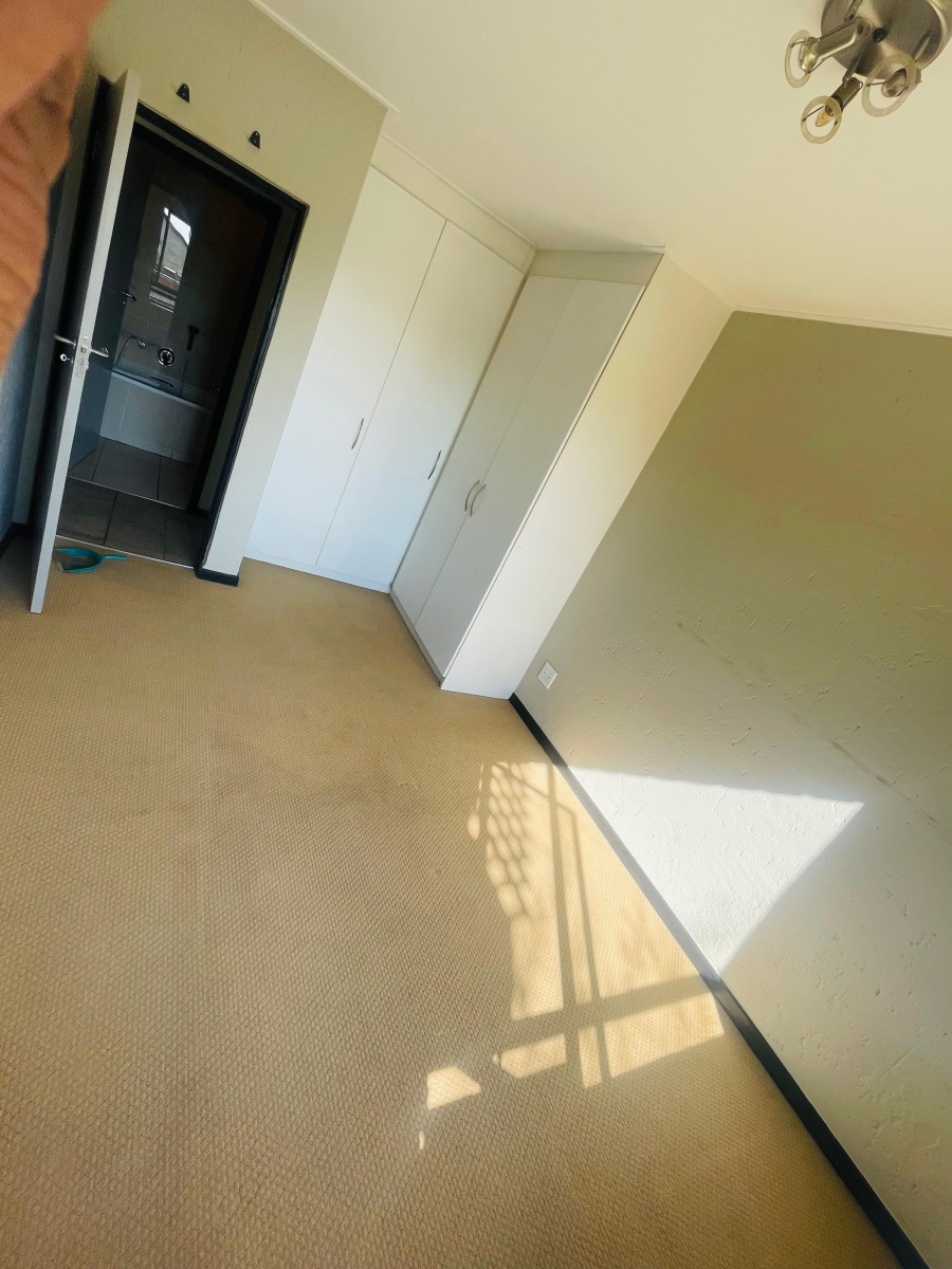To Let 1 Bedroom Property for Rent in Jackal Creek Golf Estate Gauteng