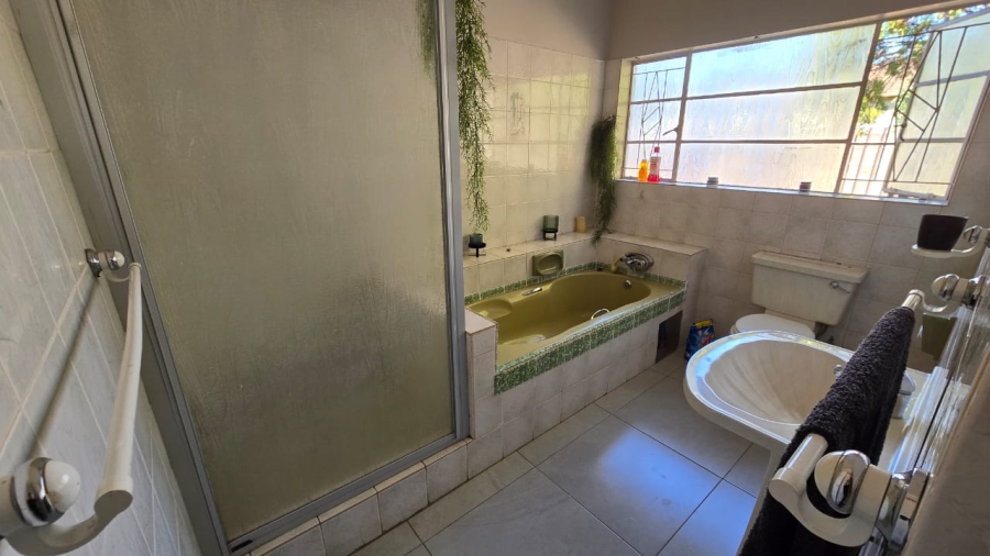 3 Bedroom Property for Sale in Wonderboom South Gauteng