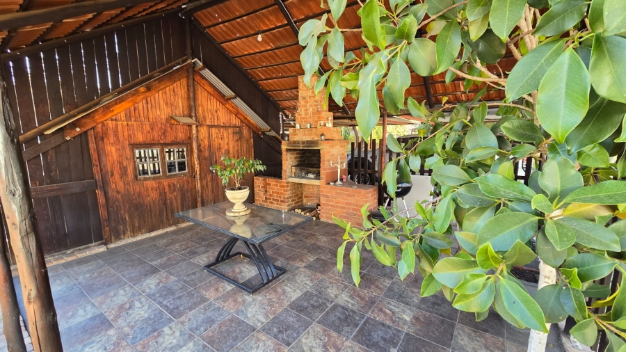 3 Bedroom Property for Sale in Wonderboom South Gauteng