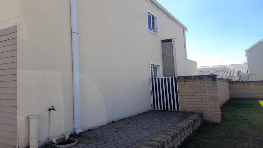 2 Bedroom Property for Sale in Riverspray Lifestyle Estate Gauteng