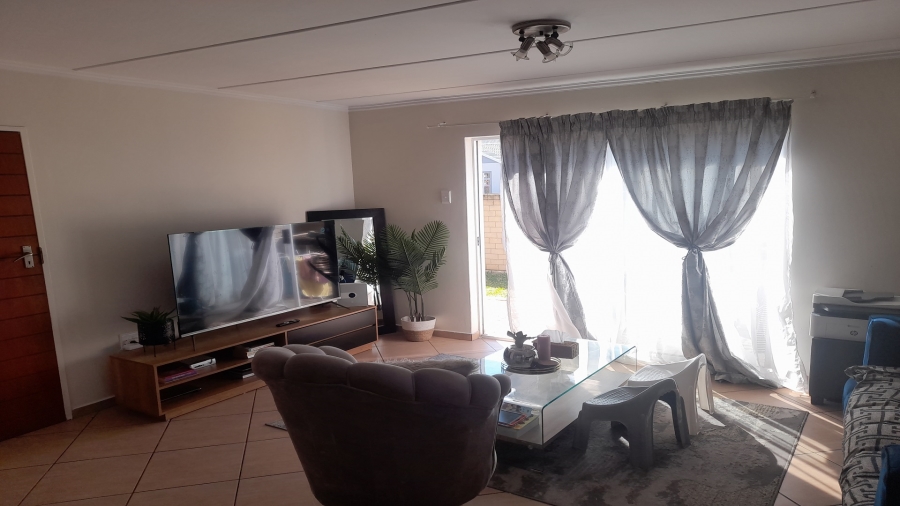 2 Bedroom Property for Sale in Riverspray Lifestyle Estate Gauteng