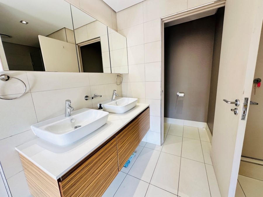 2 Bedroom Property for Sale in Houghton Estate Gauteng