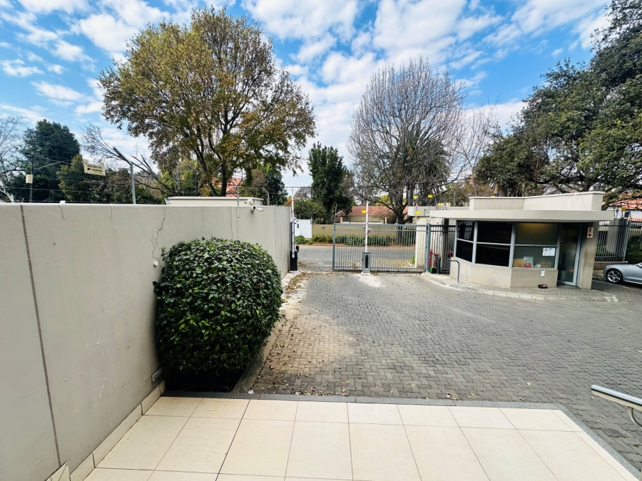 2 Bedroom Property for Sale in Houghton Estate Gauteng