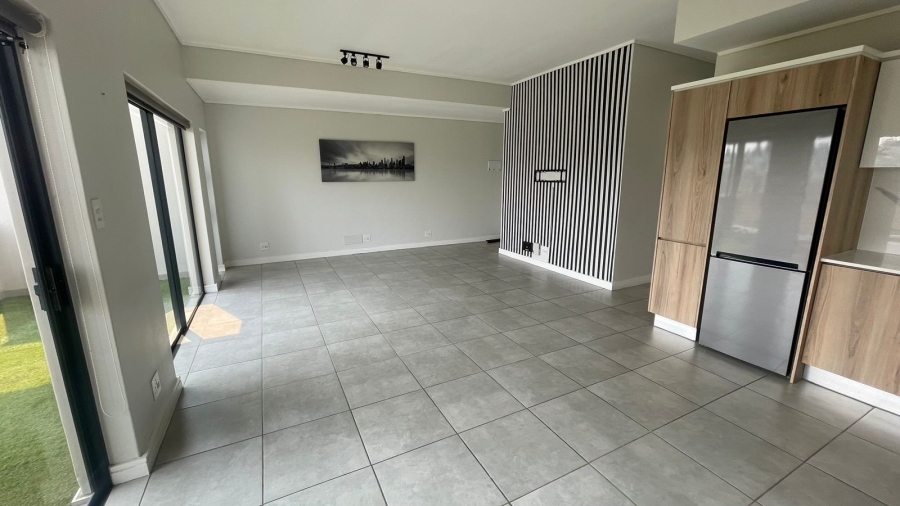 To Let 2 Bedroom Property for Rent in Waterfall Gauteng