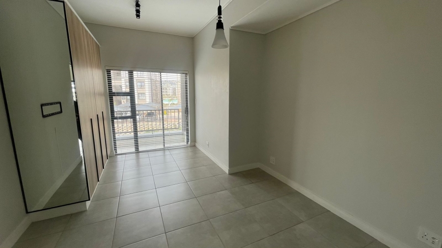 To Let 2 Bedroom Property for Rent in Waterfall Gauteng