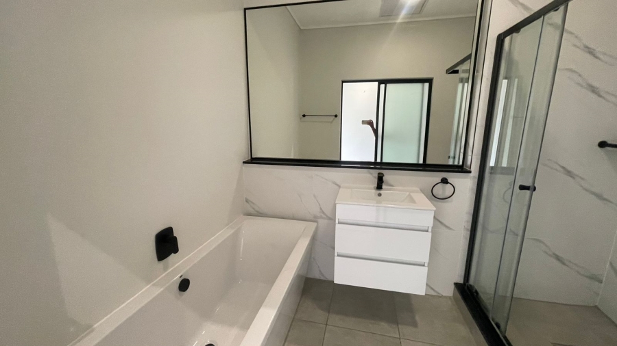 To Let 2 Bedroom Property for Rent in Waterfall Gauteng