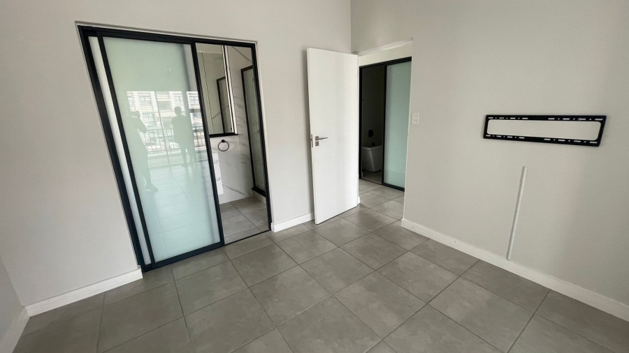 To Let 2 Bedroom Property for Rent in Waterfall Gauteng