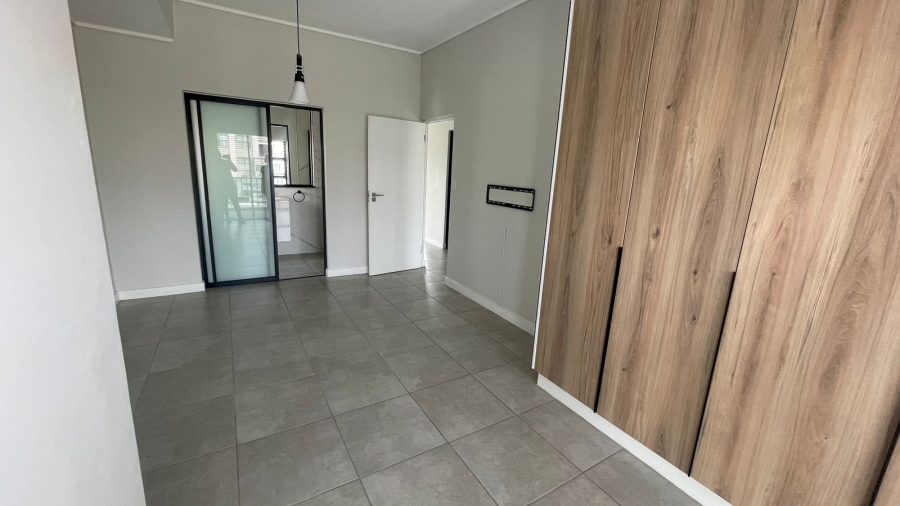 To Let 2 Bedroom Property for Rent in Waterfall Gauteng