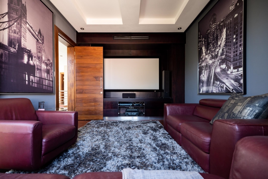 5 Bedroom Property for Sale in Midstream Estate Gauteng
