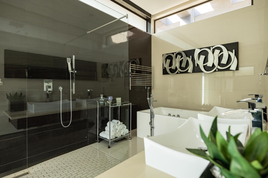 5 Bedroom Property for Sale in Midstream Estate Gauteng