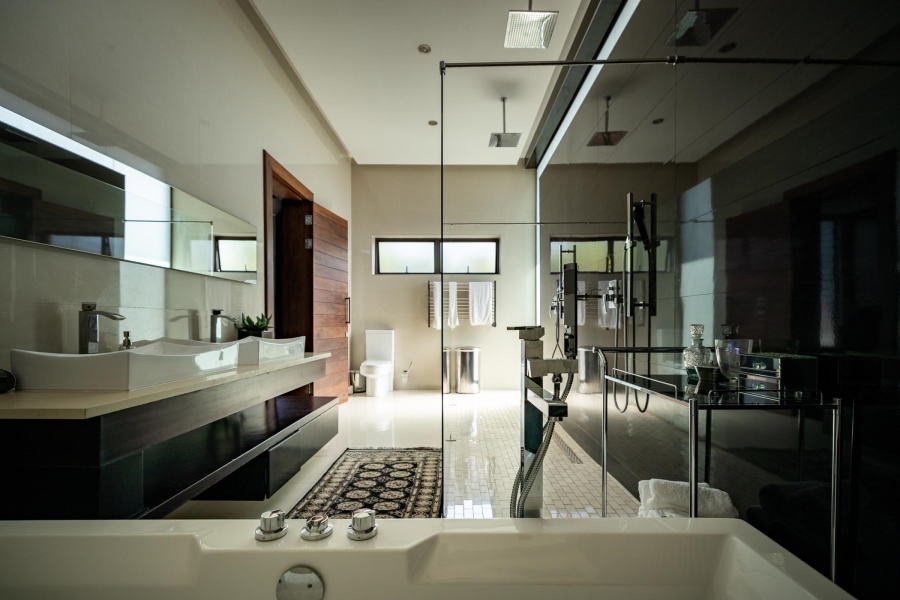 5 Bedroom Property for Sale in Midstream Estate Gauteng