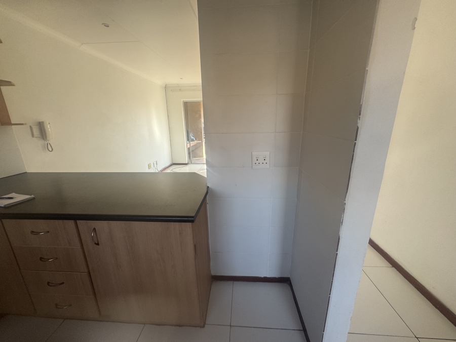 To Let 3 Bedroom Property for Rent in Noordwyk Gauteng