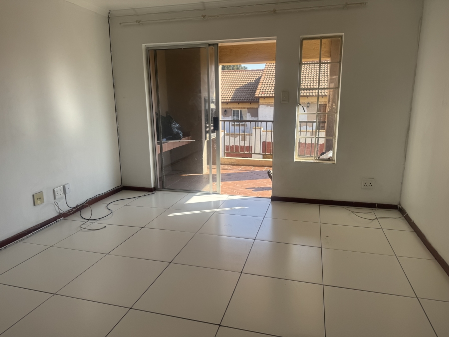 To Let 3 Bedroom Property for Rent in Noordwyk Gauteng