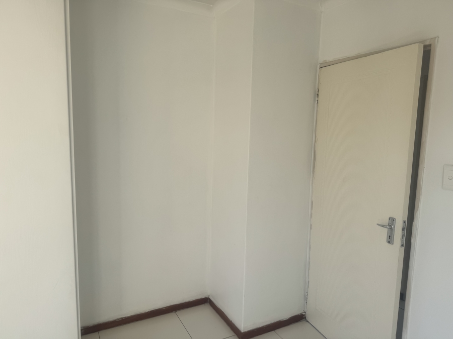 To Let 3 Bedroom Property for Rent in Noordwyk Gauteng