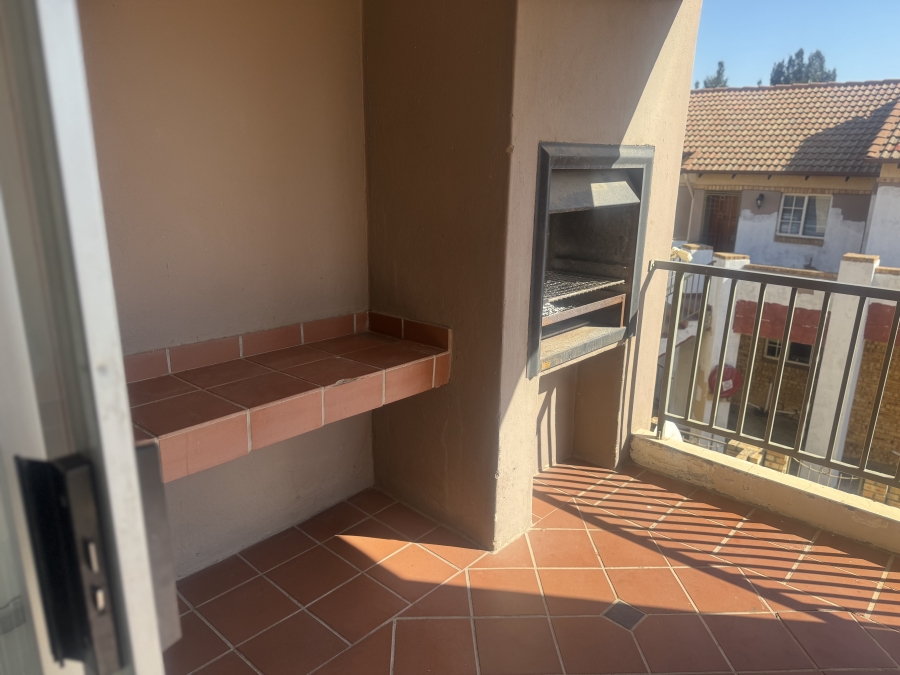 To Let 3 Bedroom Property for Rent in Noordwyk Gauteng