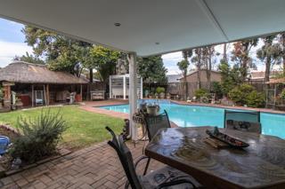3 Bedroom Property for Sale in Brackendowns Gauteng