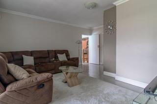 3 Bedroom Property for Sale in Brackendowns Gauteng