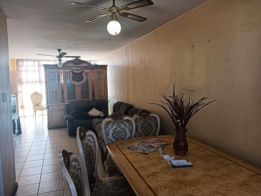 2 Bedroom Property for Sale in Edleen Gauteng