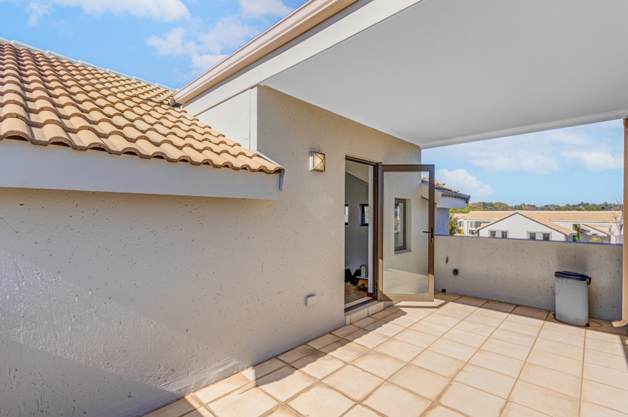 1 Bedroom Property for Sale in Bryanston Gauteng
