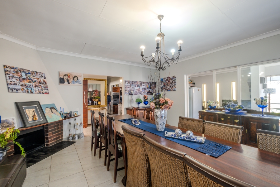 4 Bedroom Property for Sale in Waterkloof Ridge Gauteng