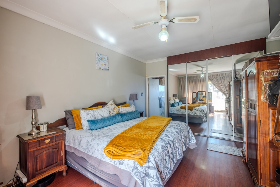 4 Bedroom Property for Sale in Waterkloof Ridge Gauteng