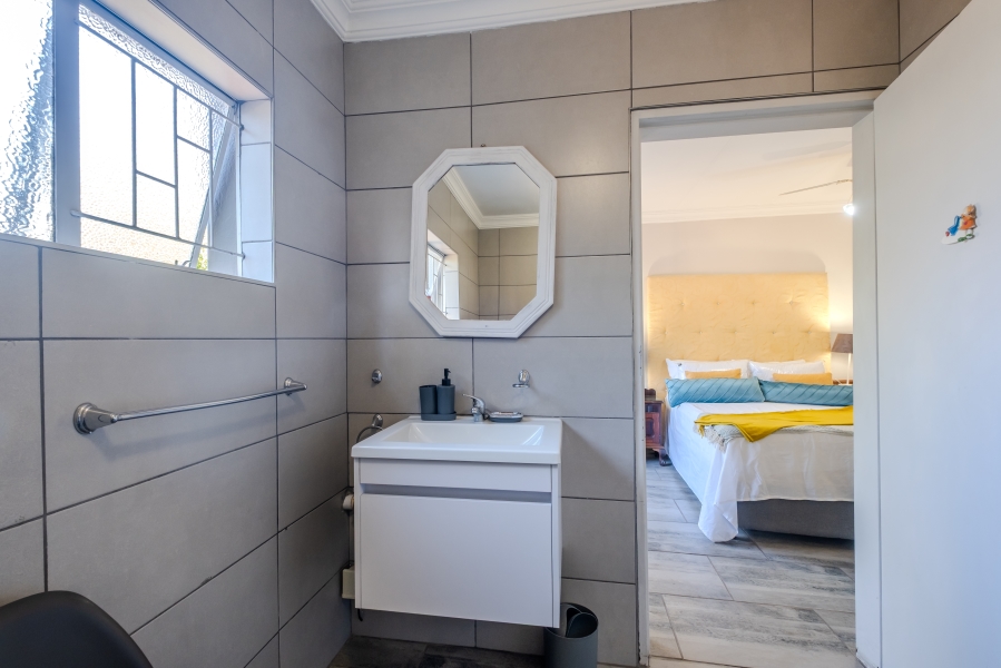 4 Bedroom Property for Sale in Waterkloof Ridge Gauteng