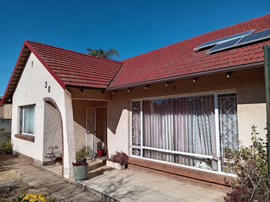 3 Bedroom Property for Sale in Witpoortjie Gauteng