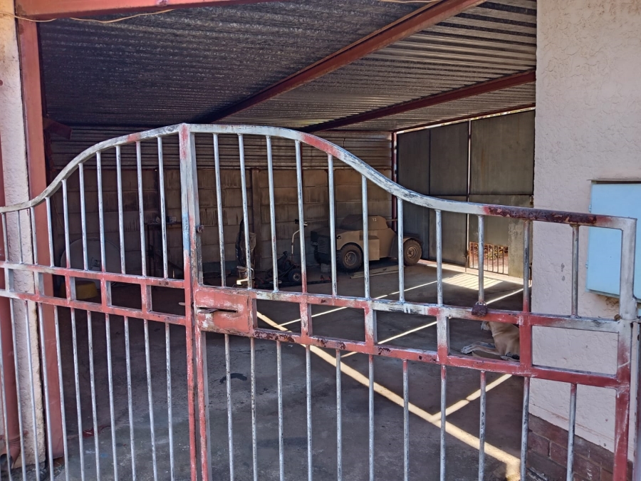 3 Bedroom Property for Sale in Witpoortjie Gauteng