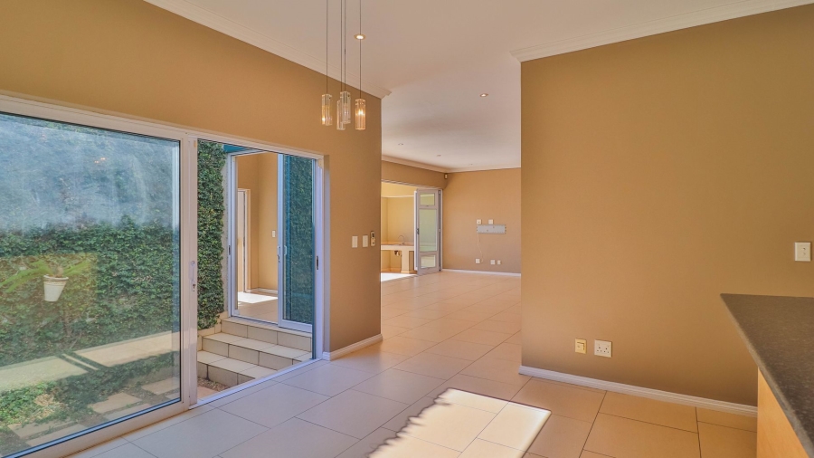 To Let 3 Bedroom Property for Rent in Thorn Valley Estate Gauteng